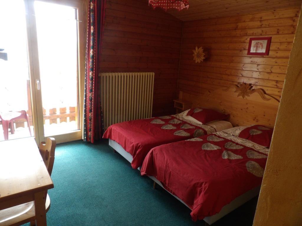 Hotel Les Skieurs Bellevaux Eksteriør billede